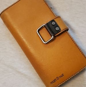 Matt & Nat wallet